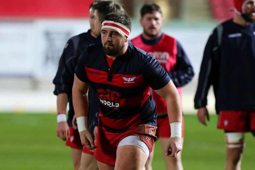 Scarlets prop Wyn Jones