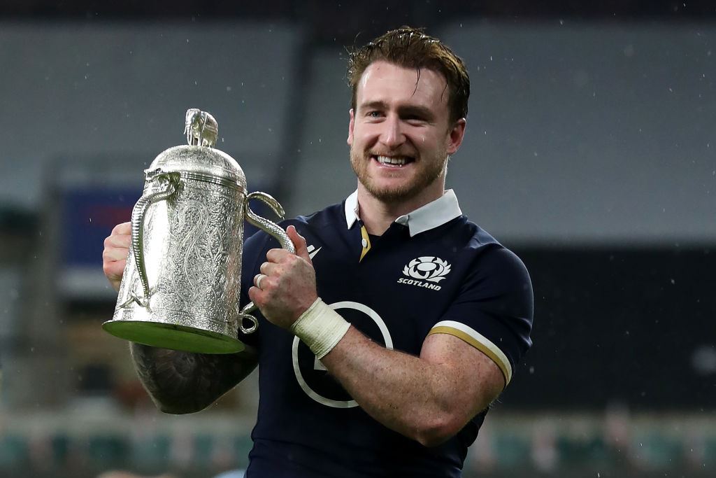 Scotland captain Stuart Hogg with the Calcutta Cup after beating Engladn 11-6