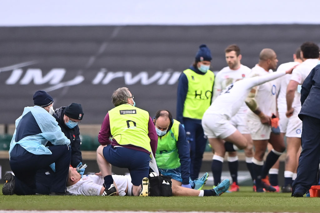 England flanker Jack Willis suffered a horror knee injury