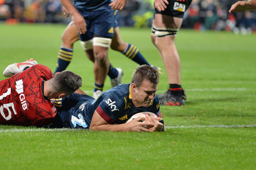 Highlanders centre Michael Collins has signed for Ospreys